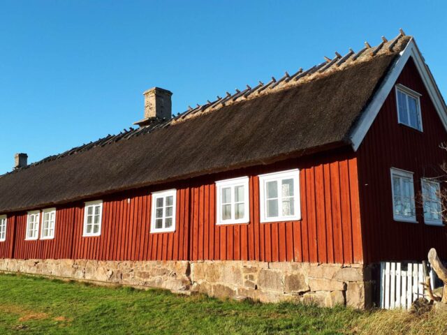 Apelviksgården B&B / Hostel