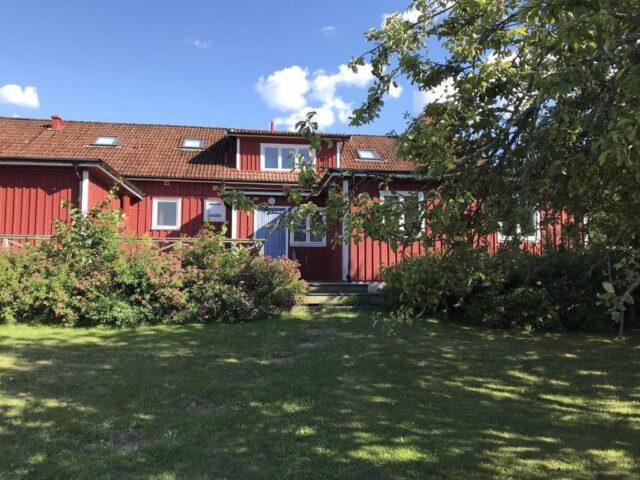 Discover Hostel Varvet in Ellös – Affordable accommodation by the sea!